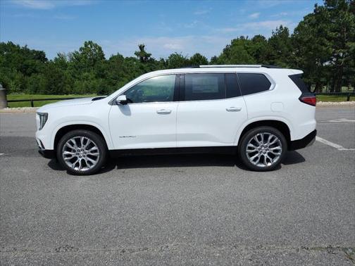 2025 GMC Acadia Denali