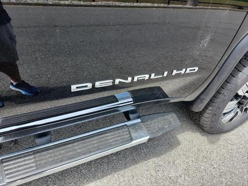 2025 GMC Sierra 2500 Denali