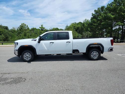2025 GMC Sierra 2500 Base