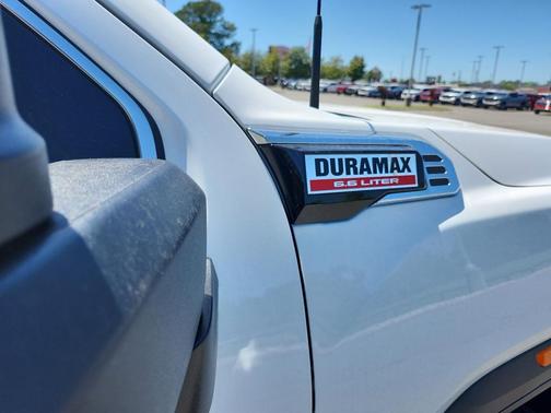 Summit White 2026 GMC Sierra 2500 Denali