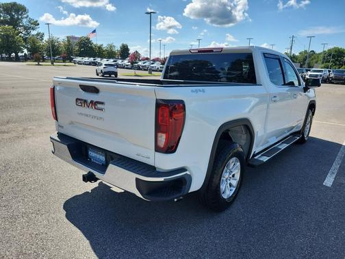 2025 GMC Sierra 1500 SLE