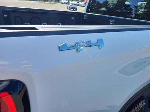 2025 GMC Sierra 1500 SLE