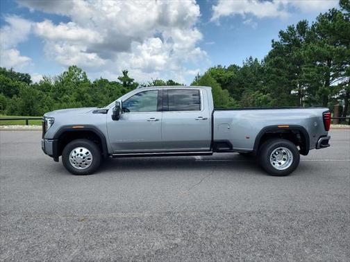 2025 GMC Sierra 3500 Denali