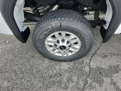 2026 GMC Sierra 2500 Base