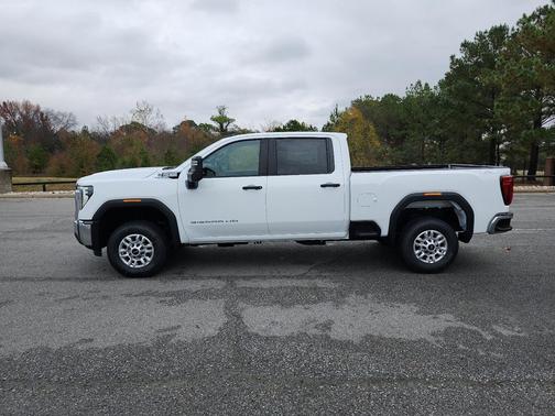 2026 GMC Sierra 2500 Base