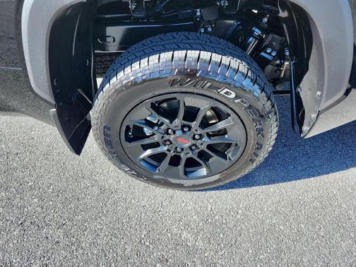 2025 Toyota Tundra SR