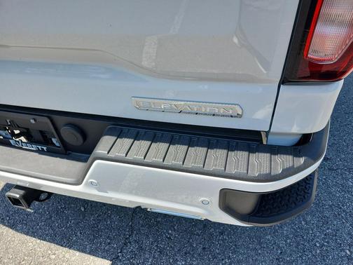 Summit White 2026 GMC Sierra 1500 Elevation