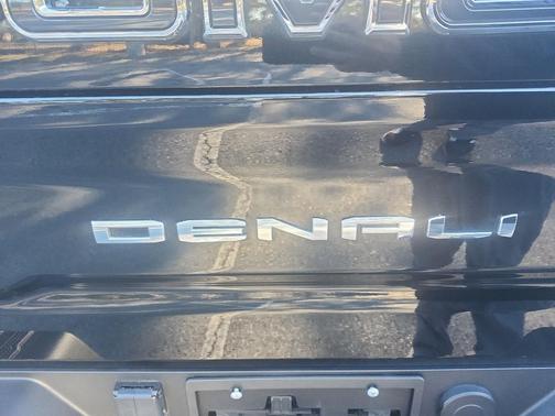 2024 GMC Sierra 2500 Denali Ultimate