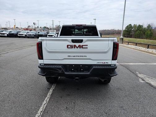2024 GMC Sierra 2500 AT4