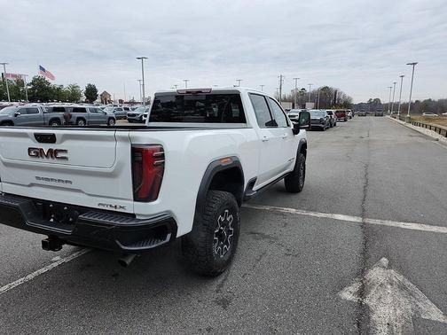 2024 GMC Sierra 2500 AT4