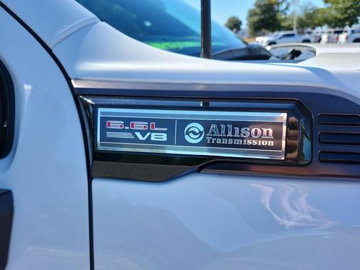 2024 GMC Sierra 2500 AT4
