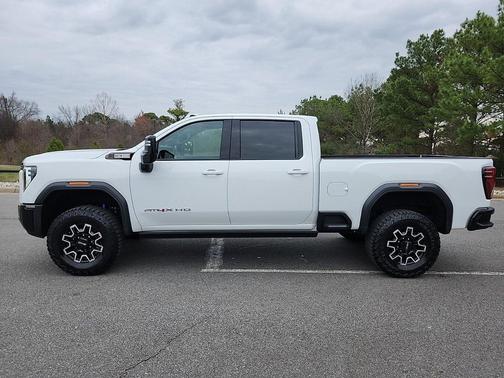 2024 GMC Sierra 2500 AT4