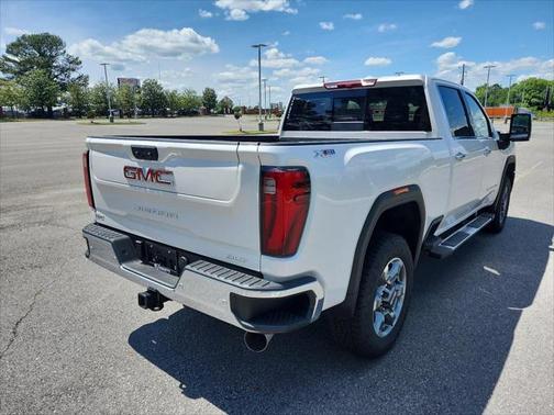 2025 GMC Sierra 2500 SLT