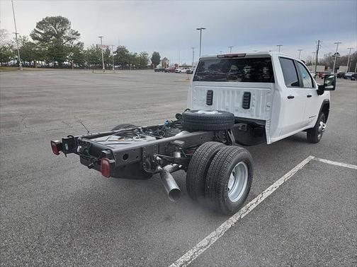 2025 GMC Sierra 3500 Base