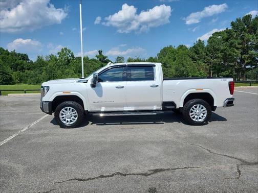 2024 GMC Sierra 2500 SLT