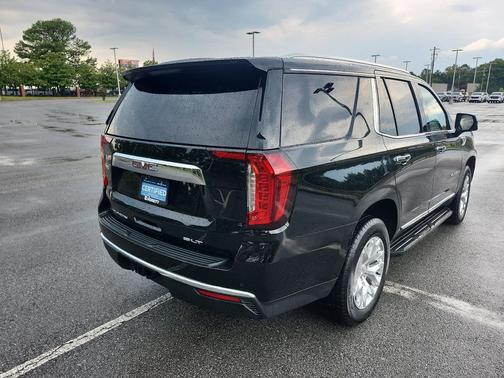 2024 GMC Yukon SLT