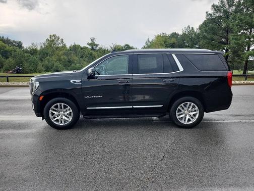 2024 GMC Yukon SLT