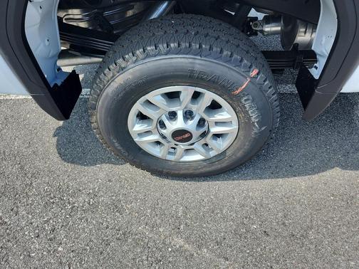 2026 GMC Sierra 2500 Base