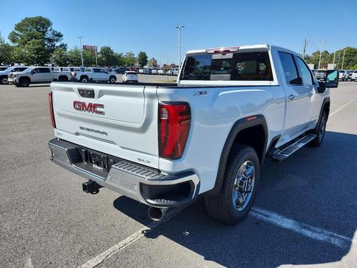 2026 GMC Sierra 2500 SLT