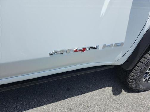 2025 GMC Sierra 2500 AT4