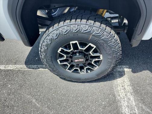 2025 GMC Sierra 2500 AT4