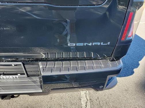 2025 GMC Sierra EV Extended Range Denali