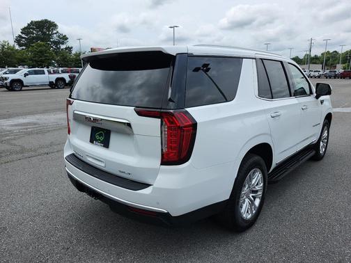 Summit White 2023 GMC Yukon SLT