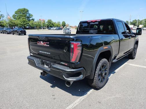 2025 GMC Sierra 2500 AT4