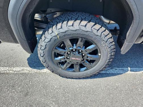 2025 GMC Sierra 2500 AT4