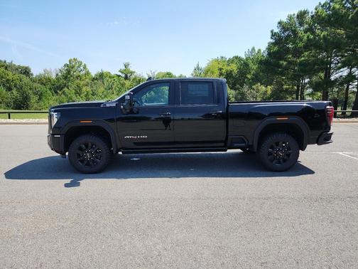 2025 GMC Sierra 2500 AT4