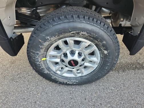 2026 GMC Sierra 2500 Pro