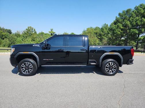 2022 GMC Sierra 2500 AT4