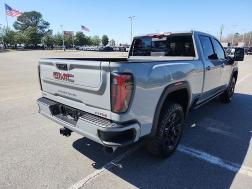 2025 GMC Sierra 2500 AT4