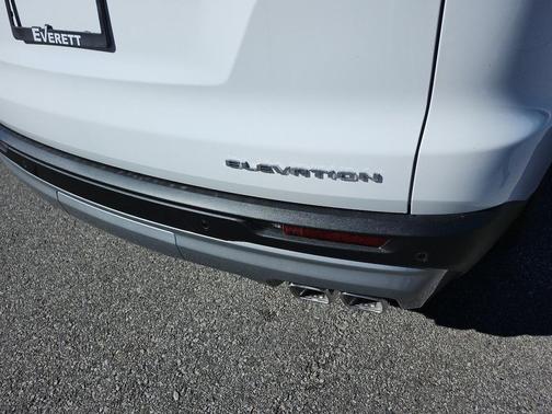 2026 GMC Acadia Elevation FWD