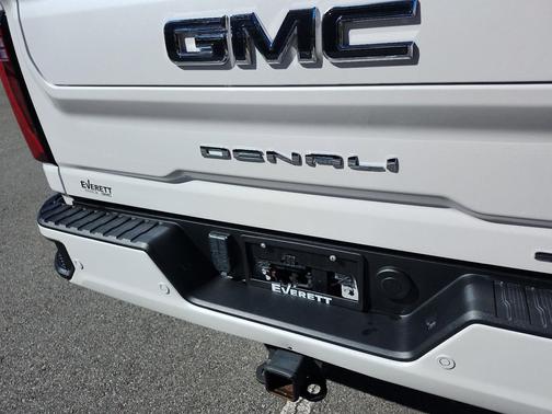 2024 GMC Sierra 2500 Denali Ultimate