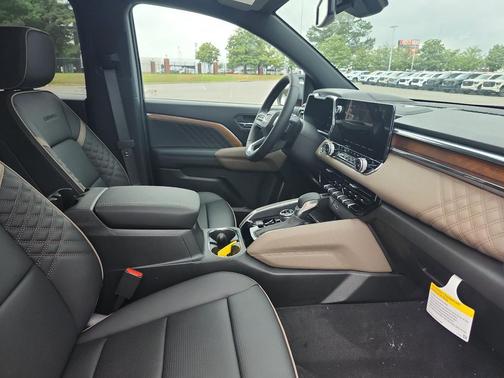 Volcanic Red Tintcoat 2026 GMC Canyon Denali