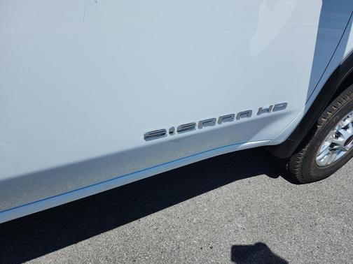 2025 GMC Sierra 2500 Base