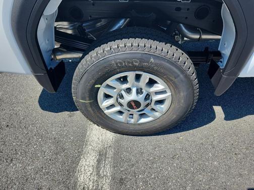 2025 GMC Sierra 2500 Base