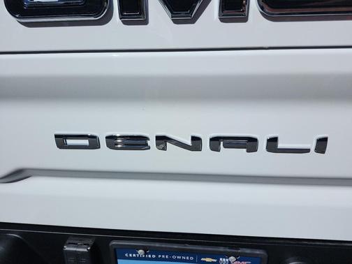 2025 GMC Sierra 2500 Denali Ultimate