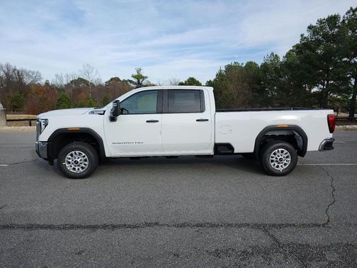 Summit White 2026 GMC Sierra 2500 Pro