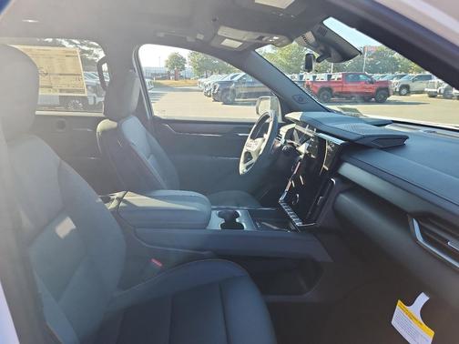 2026 GMC Acadia AT4 AWD