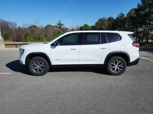 2026 GMC Acadia AT4 AWD