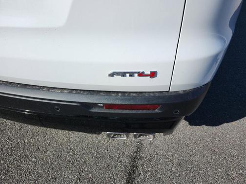 2026 GMC Acadia AT4 AWD