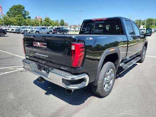 Onyx Black 2026 GMC Sierra 2500 SLT