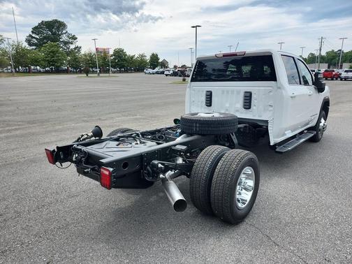 Summit White 2026 GMC Sierra 3500 SLE