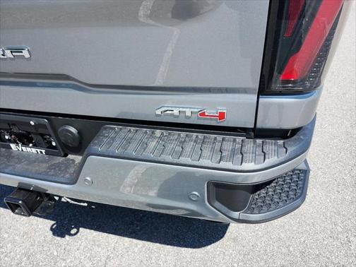 2025 GMC Sierra 2500 AT4