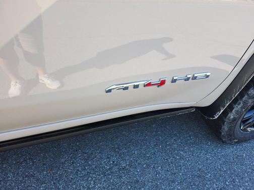 2026 GMC Sierra 2500 AT4