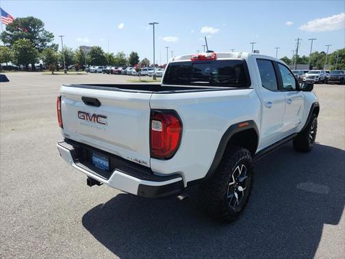 2025 GMC Canyon Base