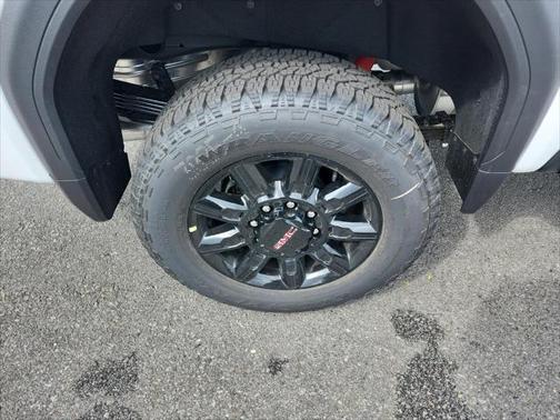 2025 GMC Sierra 2500 AT4