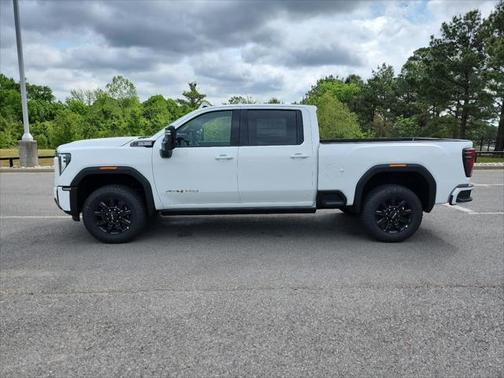 2025 GMC Sierra 2500 AT4